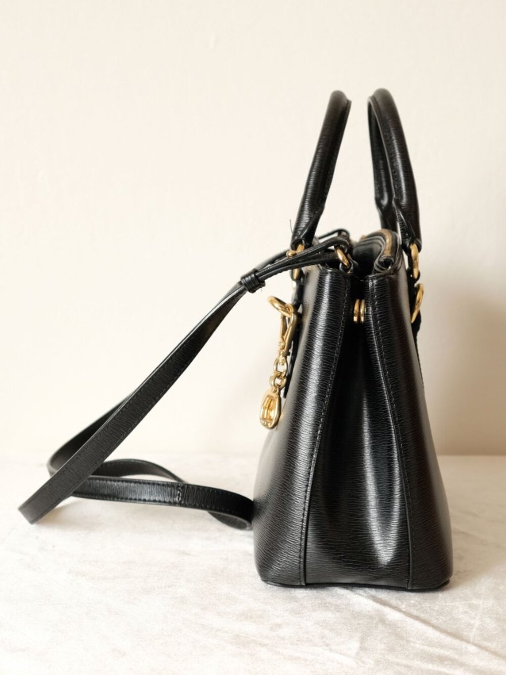 Authentic Lauren Ralph Lauren Saffiano Leather Mini Satchel, Black, 476699, GUC - Picture 4 of 15
